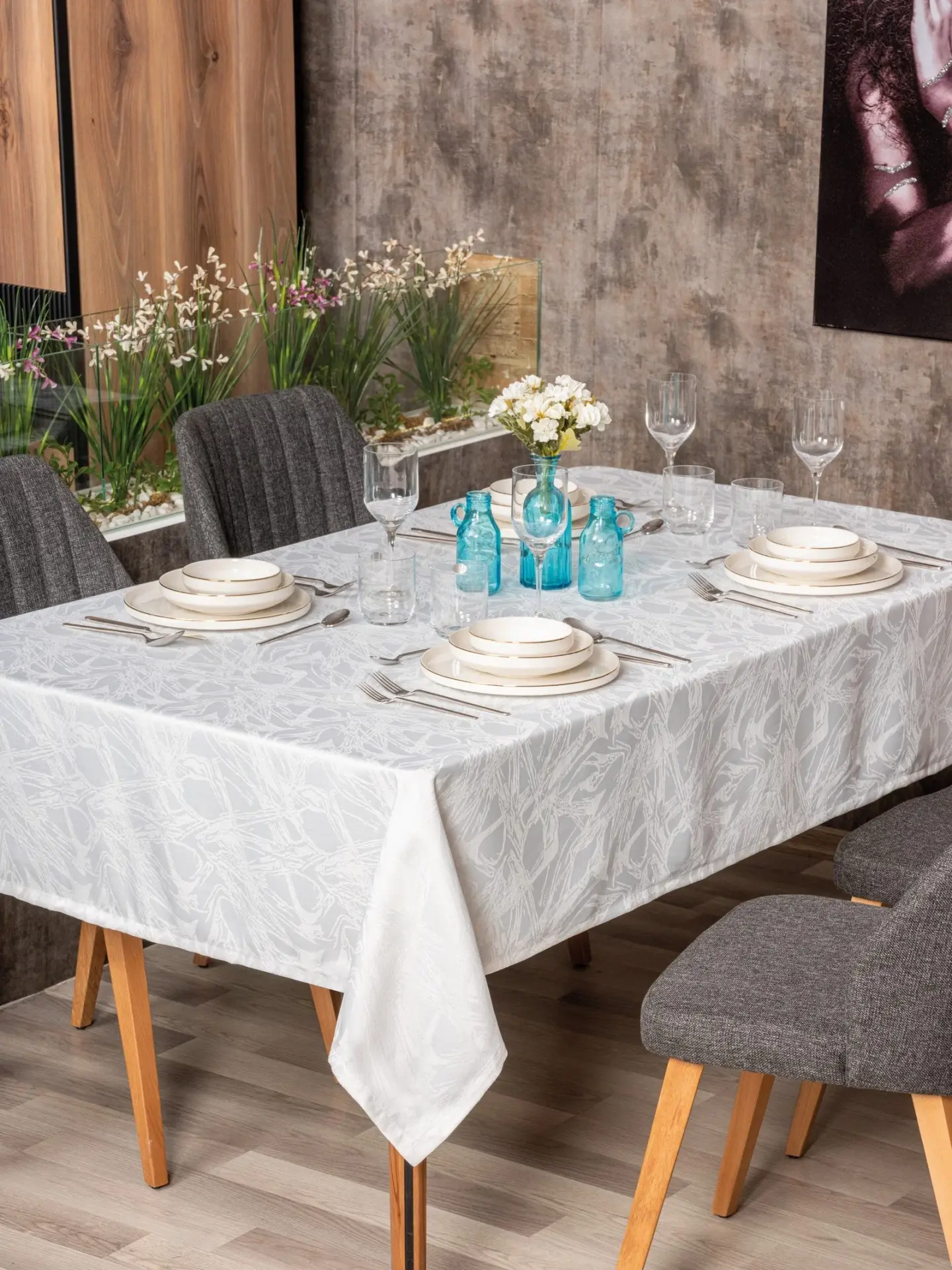 Jakarlı Dertsiz Masa Örtüsü Lavinia Beyaz 155x220